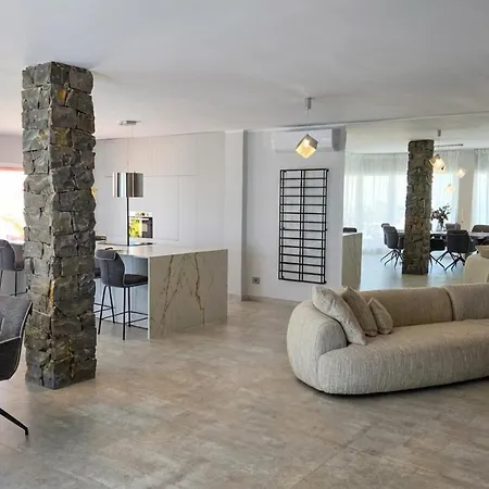 Exclusive Mountain With Heated Pool & Stunning Ocean Views Villa Barranco Hondo