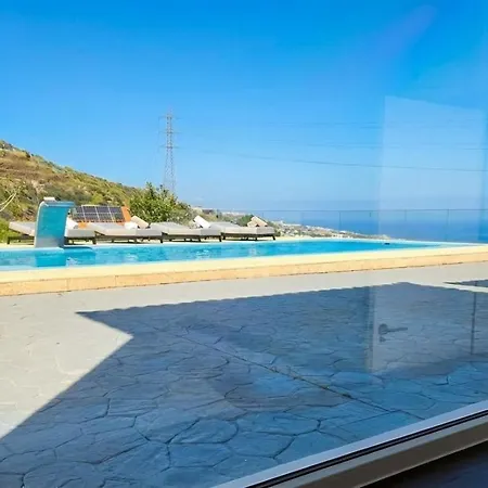 Exclusive Mountain With Heated Pool & Stunning Ocean Views Barranco Hondo